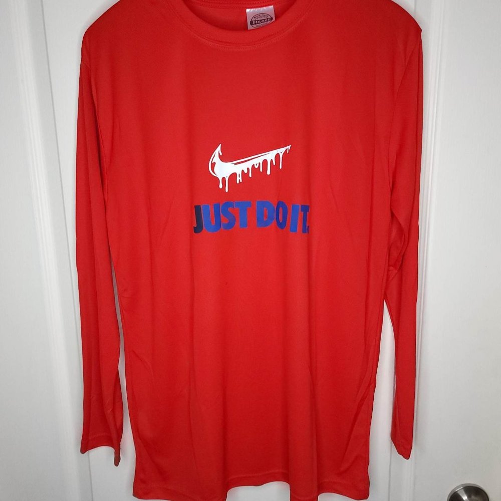 Digger Work Hard Stay Cool Boy's Teen Large Red Nike Just Do It. Long Sleeve